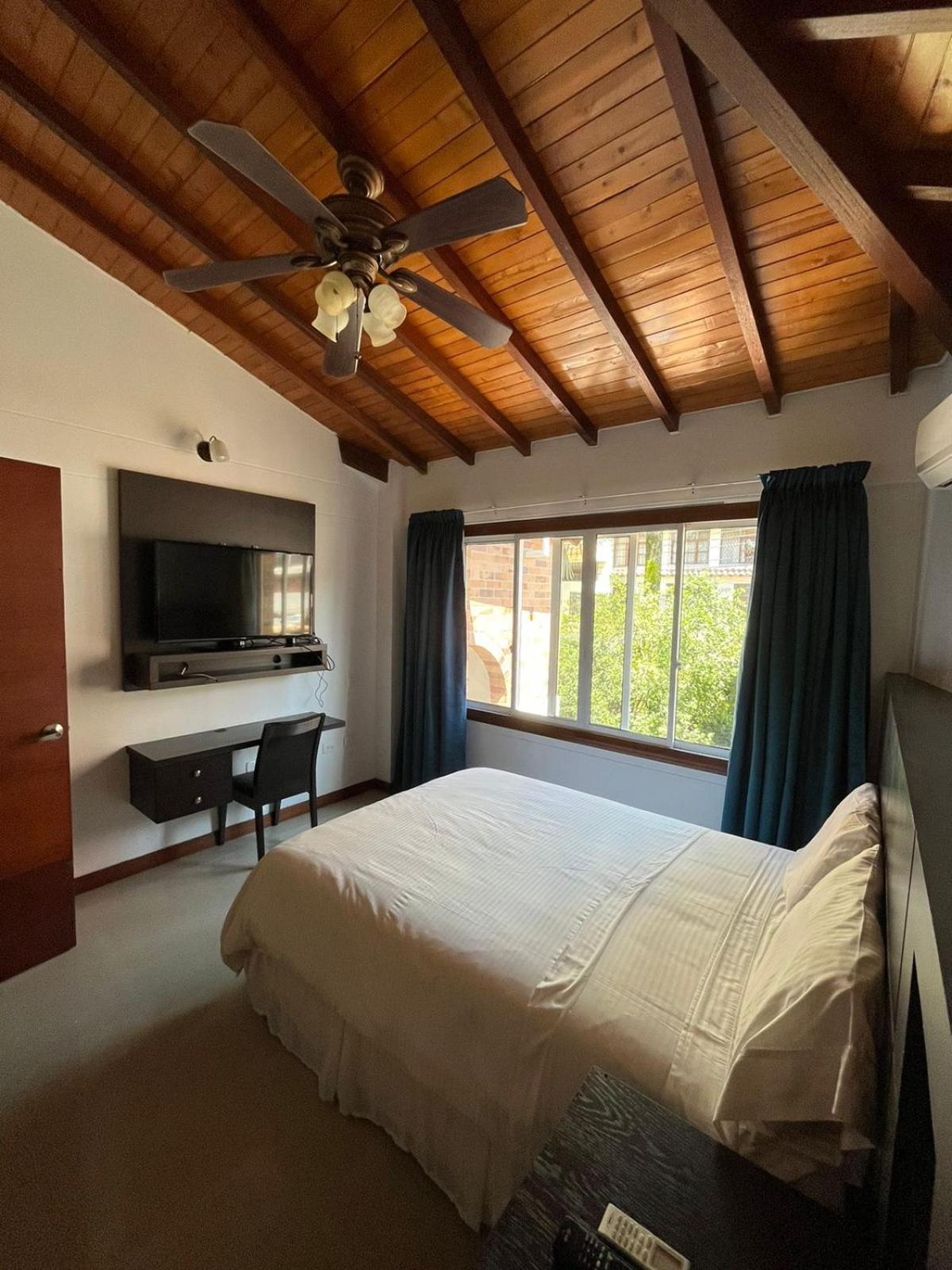 Ayenda Serenity Suites Casa Boutique Bucaramanga Extérieur photo